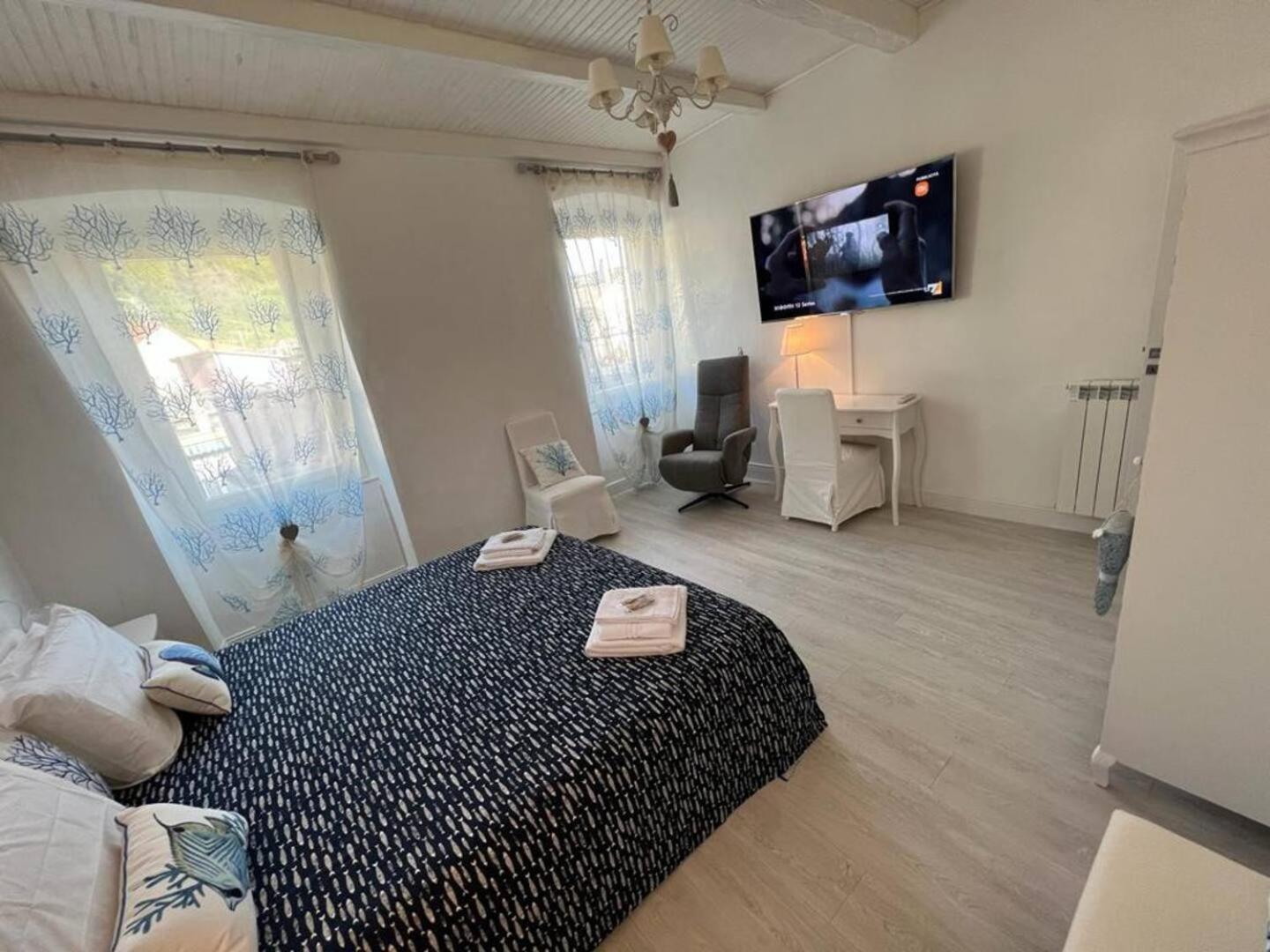 Deluxe 4 Bedrooms In Fegina Monterosso 몬테로소 알 마레 외부 사진