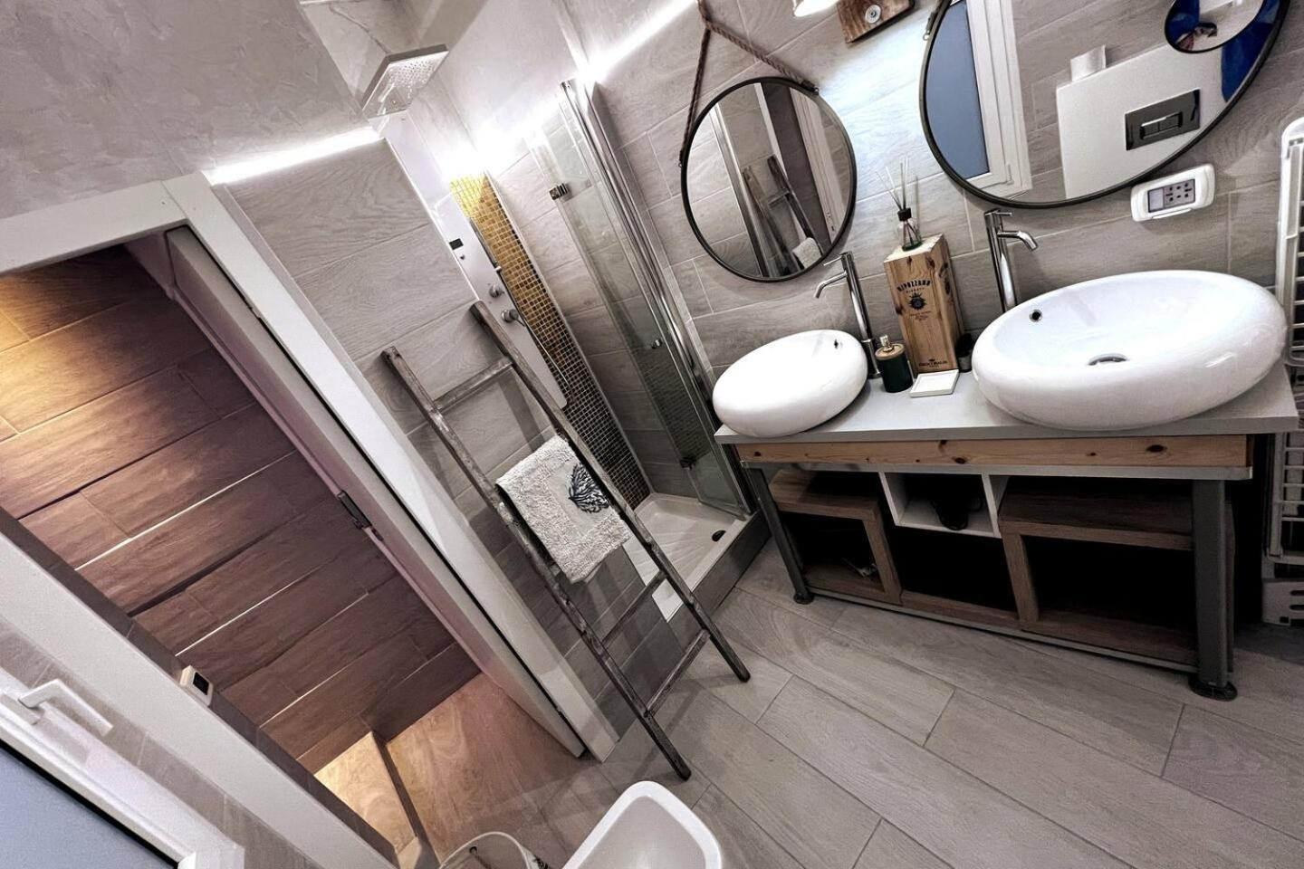 Deluxe 4 Bedrooms In Fegina Monterosso 몬테로소 알 마레 외부 사진