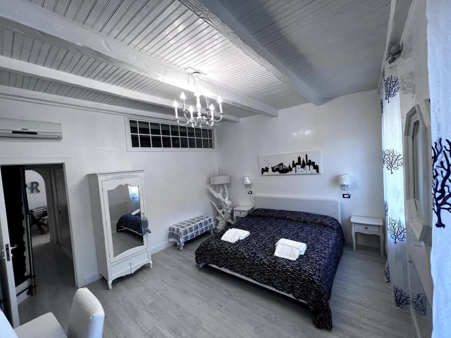 Deluxe 4 Bedrooms In Fegina Monterosso 몬테로소 알 마레 외부 사진