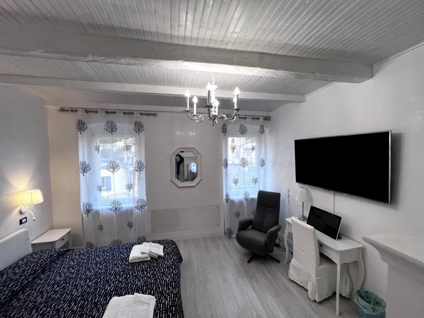 Deluxe 4 Bedrooms In Fegina Monterosso 몬테로소 알 마레 외부 사진